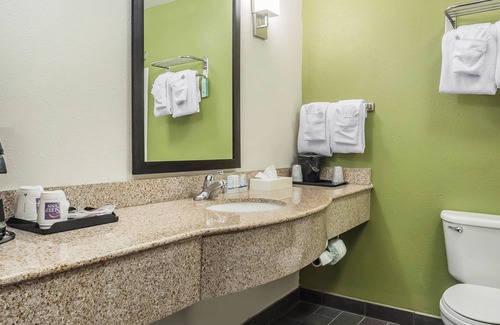 Dothan Hotel | Sleep Inn & Suites Dothan North