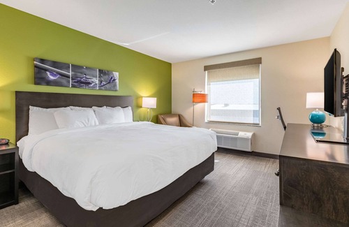Mount Hope Hotel | Sleep Inn & Suites Mt. Hope near Auction & Event Center