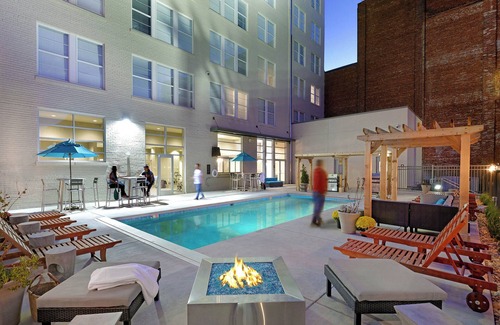 Downtown Springfield Wohnung | Sleepover Amazing 1BD/1BA + Gym - Downtown Springfield