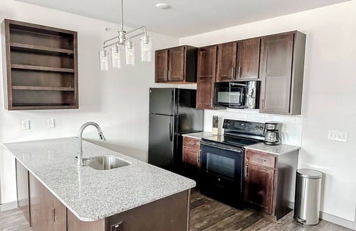 North Little Rock Wohnung | Sleepover: Vibrant 1BD/1BA + Gym - Little Rock