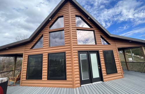 Jackson Kabine | Sleeps 11, an amazing view. See 3 states on a clear day. Pic don’t do it justice