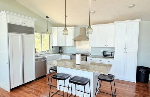 Fayette Haus | Abgeschiedenes Seehaus Perfekt für Familientreffen