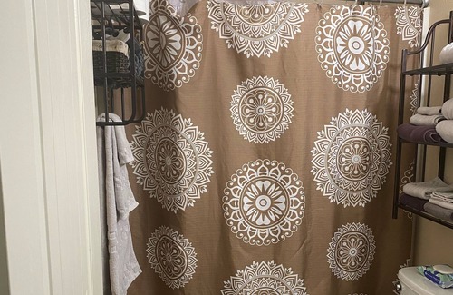 Moodys Haus | Sleepy River Haven, 1 mi. from the river, next to multiple float resorts.