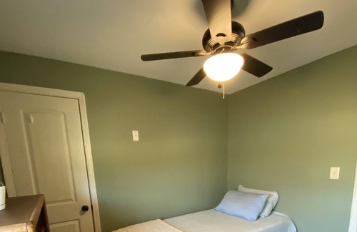 Moodys Haus | Sleepy River Haven, 1 mi. from the river, next to multiple float resorts.