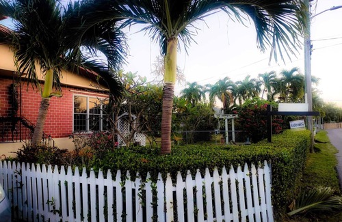 Patricks Island Haus | Slice of Paradise- 2 mins from Spotts Beach!