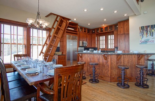 Snowshoe Haus | Slope side 8 BR at Sanctuary Majestic Mountain Top Estate 4800 square feet of quality sleeps 16
