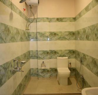 Tezpur Kabine | SM Lodge