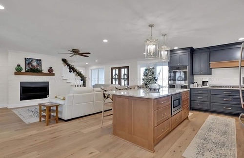 Double Springs Haus | Smith Lake Retreat on over 2 acres