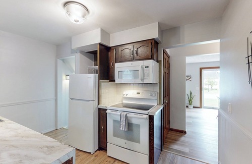 Canton Haus | Snap, Set, Stay- Game Day Comfort Near It All