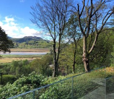 Taicynhaeaf Haus | Snowdonia Mawddach escape