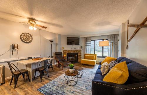 Snowshoe Wohnung | Snowshoe Ski-in & Ski-out at Silvercreek Resort - Family friendly, jacuzzi, hot tub, mountain views