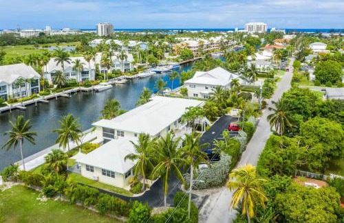 Seven Mile Beach Haus | Snug Harbour View Condo #3
