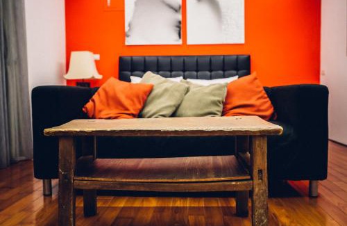 Sanyi Haus | So Art Guesthouse 旅人藝棧民宿