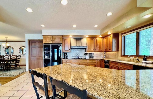 Dayton Haus | Soaring Eagle Flathead Lake Waterfront Retreat