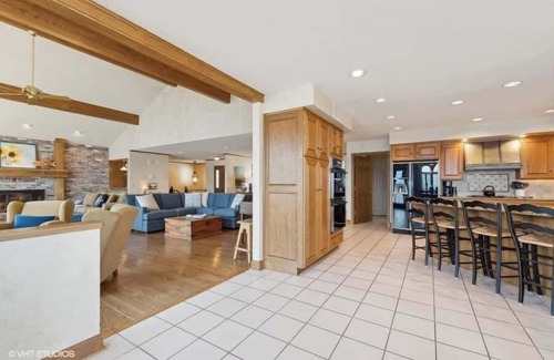 Dayton Haus | Soaring Eagle Flathead Lake Waterfront Retreat