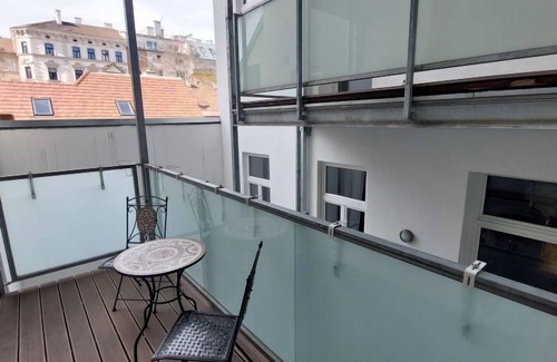 Thurygrund Wohnung | Sobieskiplatz by Interhome