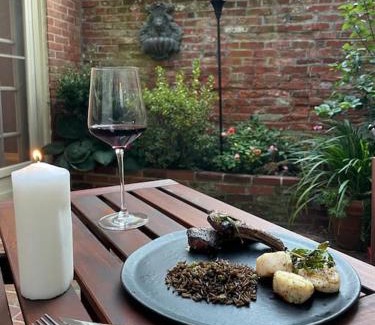 Society Hill Haus | Society Hill, Historical Luxury Home, 3Bd/2.5Ba