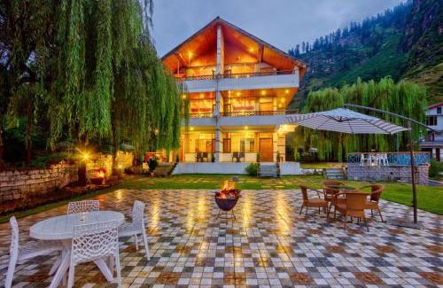 Burwa Haus | Solang Cottage By Snow City Farm