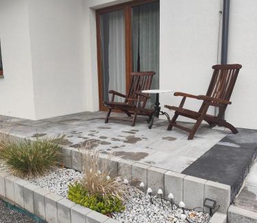 Piechowice Wohnung | Somewhere Between Apartments