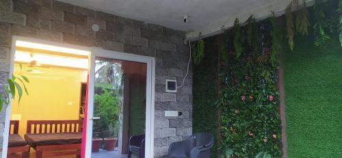 Hireguthi Haus | Somnath Bandekar Home Stay In Beach Side AC Room