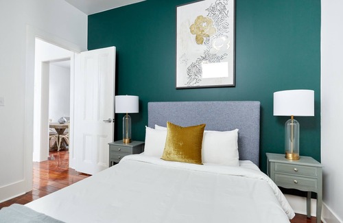 Faubourg Delachaise Wohnung | Sonder at Delachaise Row | Two-Bedroom Apartment w/ Balcony