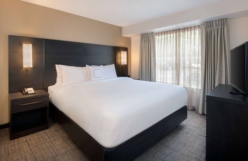 Town Center Hotel | Sonesta ES Suites Atlanta Kennesaw Town Center