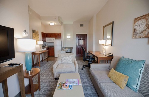 Highlands - Perkins Hotel | Sonesta ES Suites Baton Rouge University at Southgate