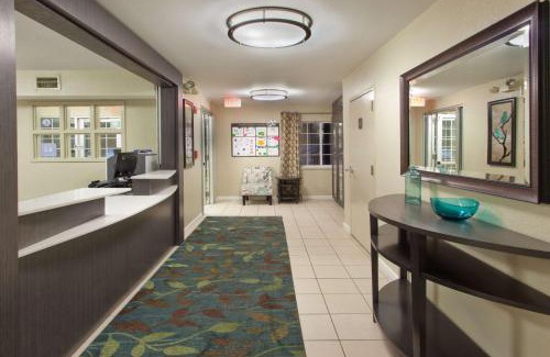 Gwinnett Place Hotel | Sonesta Simply Suites Atlanta Gwinnett Place