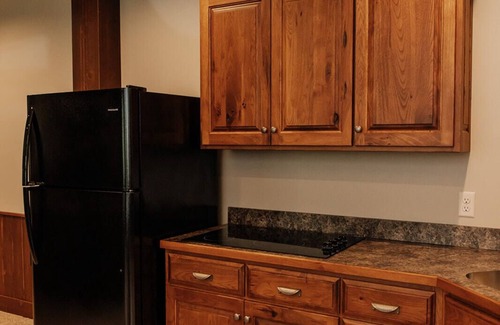 Dundee Kabine | Songbird Serenade Suite: Luxury, Lodge Suite in Amish Country, Ohio