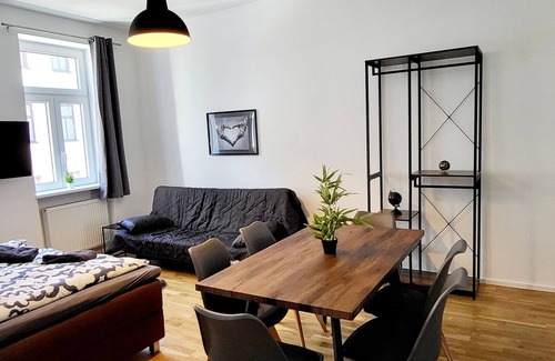 Favoriten Wohnung | Sonniges Apartment mit Balkon