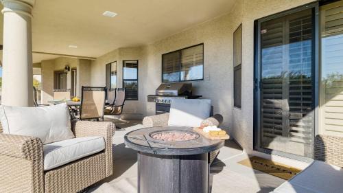 Pinnacle Peak Shadows Villa | Sonoran Sunshine by AvantStay Pool Putting Green BBQ Ping Pong Pool Table Entertainers Wonderland