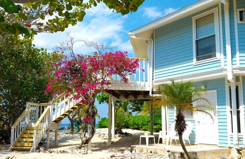 West End Haus | Sonscape Ocean Odyssey on the beach 100 feet from the water with stunning views!