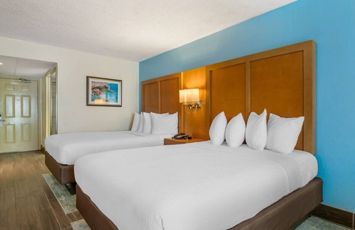 Seabreeze Park Hotel | Soothing Ocean View Room, Central to Daytona's Attractions & Nightlife