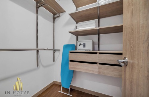 El Castillo Wohnung | Sophisticated Apt with AC & gym - Campestre 704