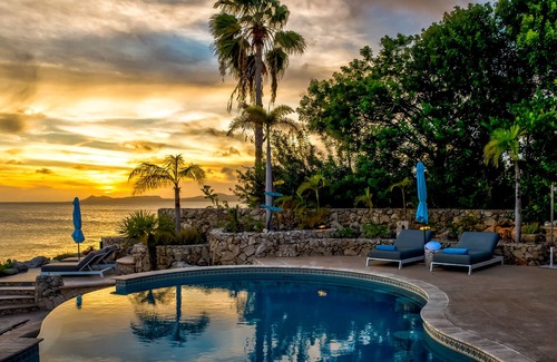 Sabadeco Villa | Anspruchsvolle Villa am Meer, Flucht ins Paradies! Zugang zum Strand, Infinity-Pool