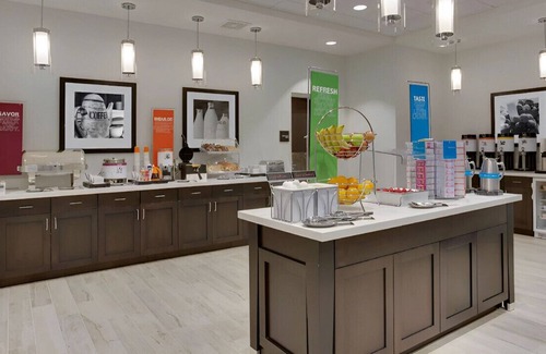 Pompano Isles Haus | Sophisticated Room for Business & Leisure Travel