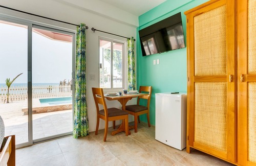 Placencia Wohnung | Sorrell Cottage-Studio Apartment on the Caribbean!