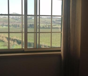 Arruda dos Vinhos Haus | Sossego e tranquilidade-Valley Guest House-Perto de Lisboa-Estacionamento à porta do alojamento