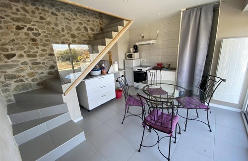 Neydens Wohnung | T1 Triplex-Apartment-Komfort-Ensuite-Gartenblick