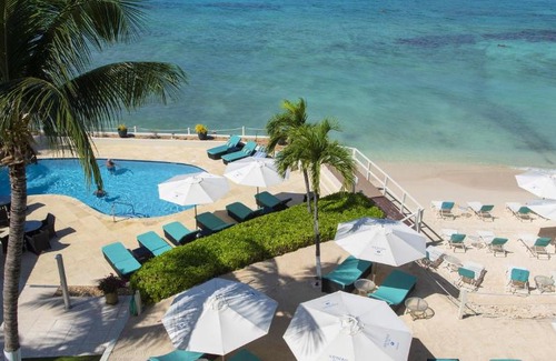 Seven Mile Beach Wohnung | South Bay Beach Club - Two Bedroom Beachfront Condos by Grand Cayman Villas & Condos