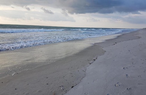 Cocoa Beach Hotel | South Beach Inn - Cocoa Beach