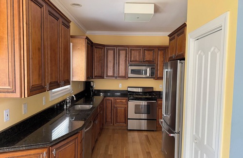 Spring Lake Heights Haus | South End 4BR, 5 pool beach badges, bikes. Shady private yard. sleeps 10