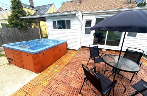South Euclid Haus | South Euclid 4BR Luxe Escape with Hot Tub and BBQ