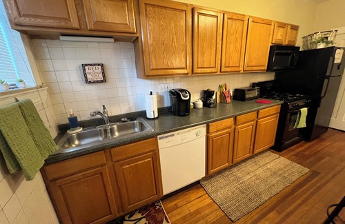 The Southampton Wohnung | South STL City Oasis 2 BR 1 BA Near DT, Forest Park, Wash U, SLU, Blues, City SC