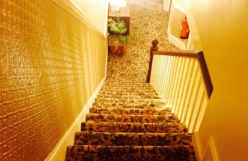 Westcliff-on-Sea Haus | Southend Inn Hotel - Close to Beach, Train Station & Southend Airport