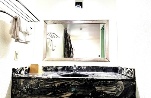 Birmingham Hotel | Southern Comfort Motel