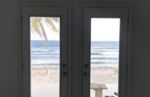 West End Haus | Südlage, abgeschiedenes New Beach House auf Cayman Brac!