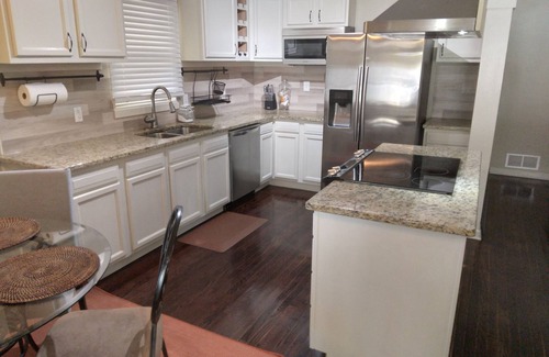 Conyers Haus | Southern Ranch with Private Parking and Fence.