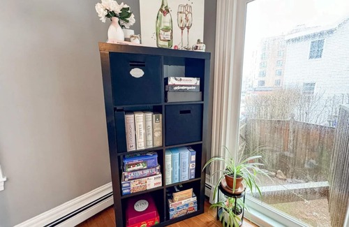 Columbus Park - Andrew Square Eigentumswohnung | Southie Condo - Near Subway - Bring Pets - Pool Table