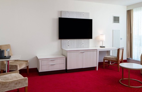 Blanton Hotel | Southland Casino Hotel